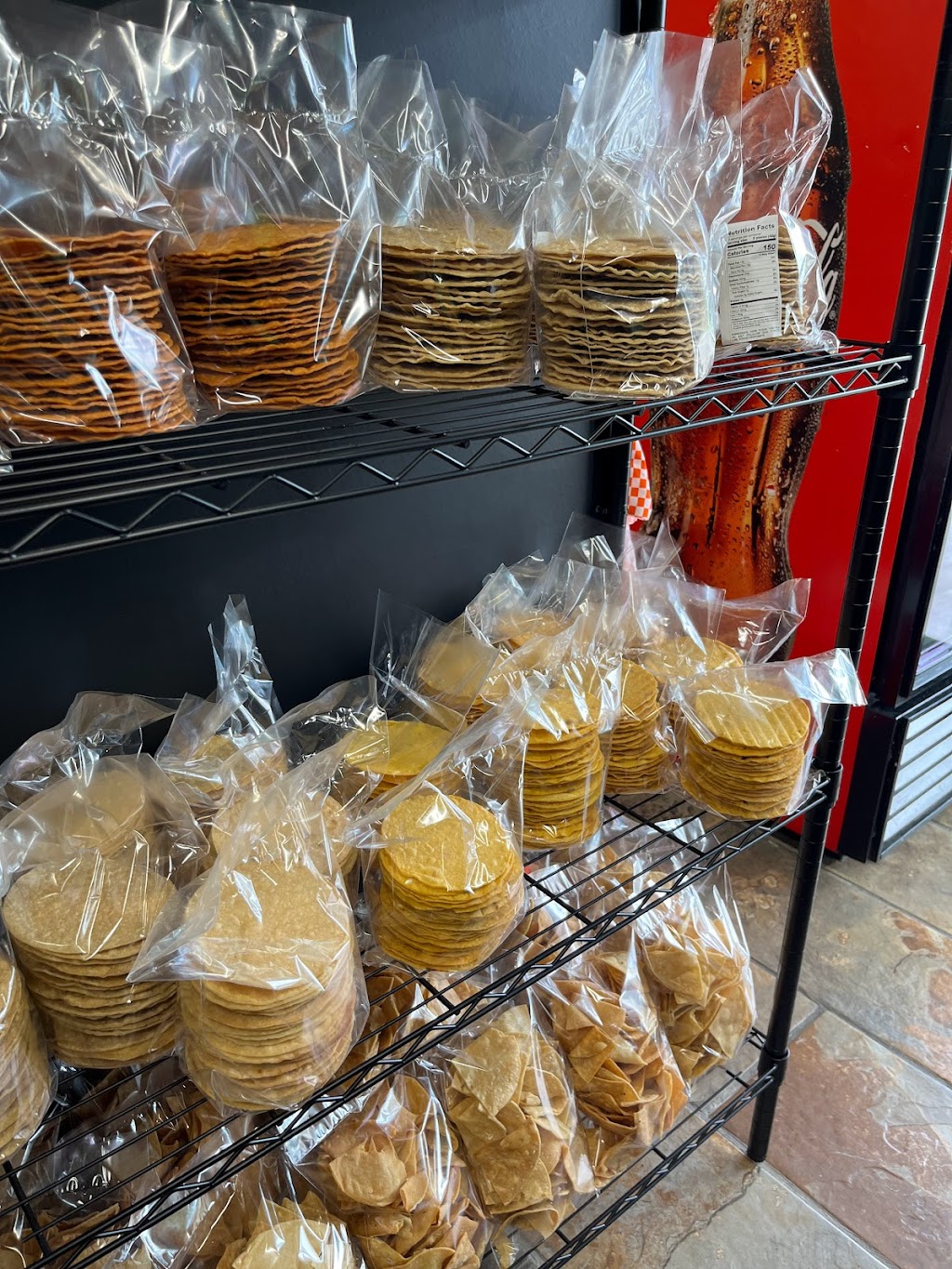 Juanchorrey Tortilleria | restaurant | 1301 Watrous Ave, Des Moines, IA 50315, USA | 5157328474 OR +1 515-732-8474