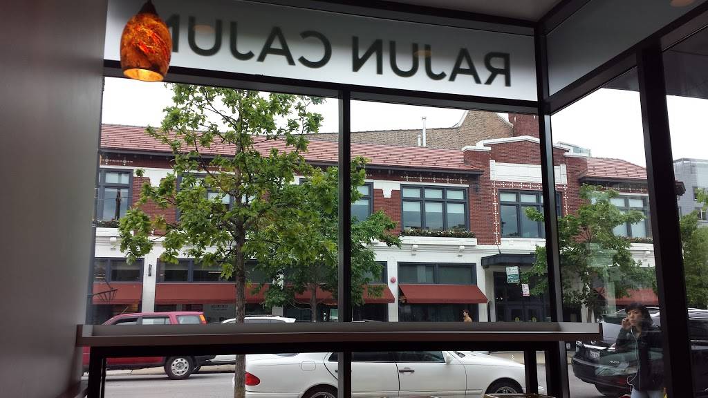 Rajun Cajun | restaurant | 5, 4567, 1459 E 53rd St, Chicago, IL 60615, USA | 7739551145 OR +1 773-955-1145