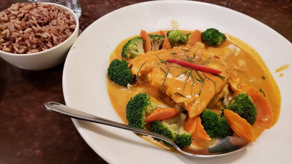 Siam Nara Thai Cuisine | restaurant | 8993 Mira Mesa Blvd, San Diego, CA 92126, USA | 8585661300 OR +1 858-566-1300