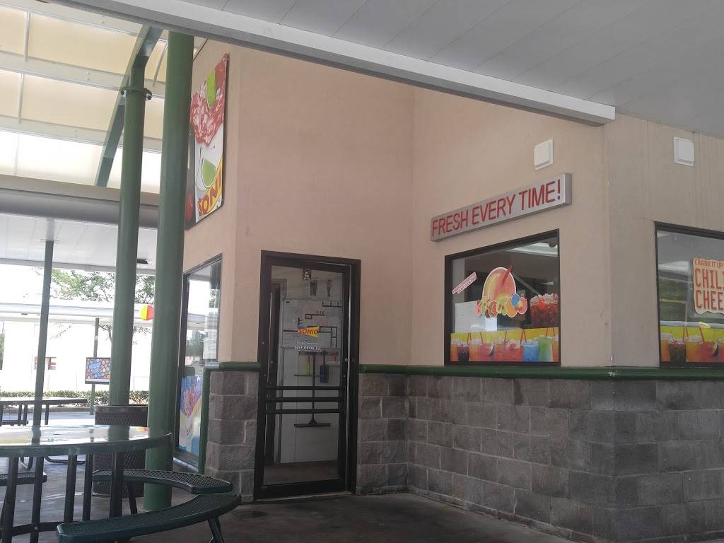 Sonic Drive-In | restaurant | 2610 South Blanding Blvd, Middleburg, FL 32068, USA | 9045899784 OR +1 904-589-9784