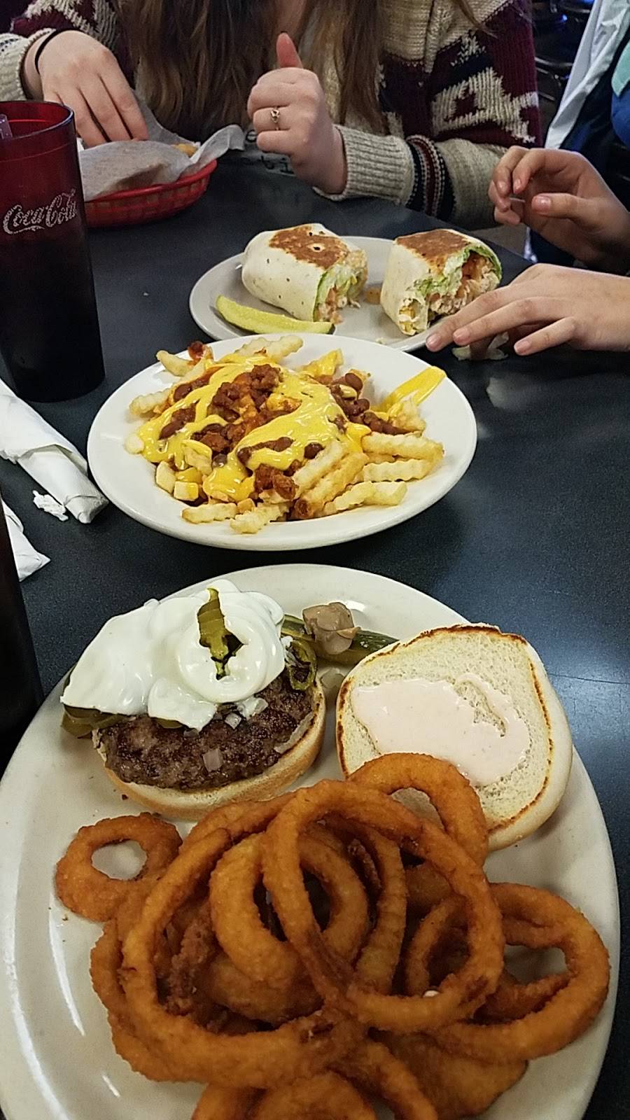 The Diner | restaurant | 894 S Mission Rd, Mt Pleasant, MI 48858, USA | 9897757210 OR +1 989-775-7210