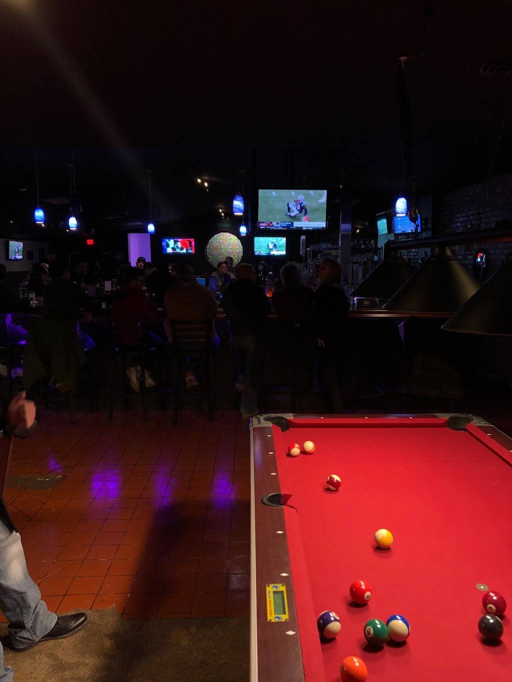 Betty Janes Bar & Grill | restaurant | 13791 E Thirteen Mile Rd, Warren, MI 48088, USA | 5864158889 OR +1 586-415-8889