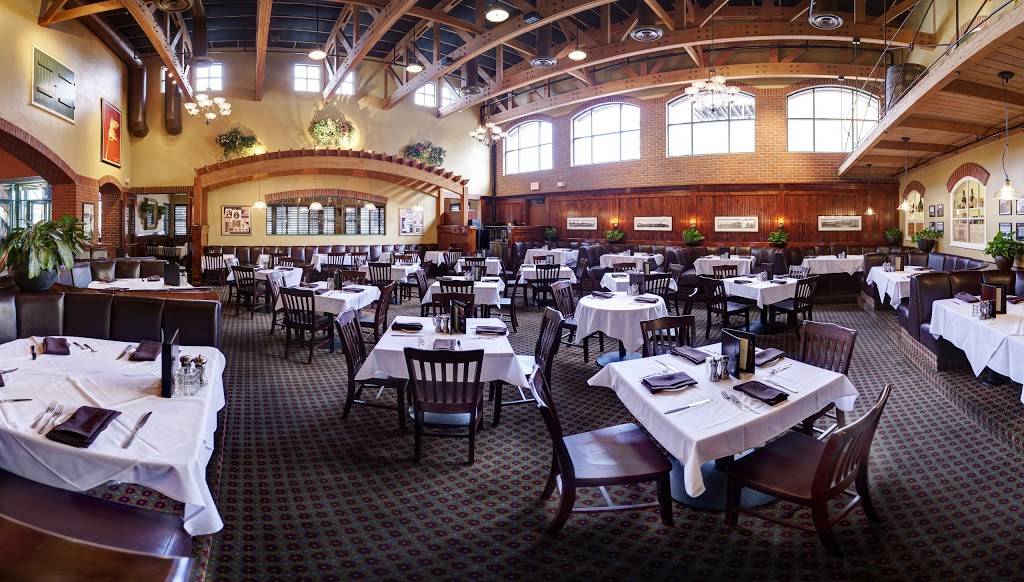 TAPS Fish House & Brewery | restaurant | 101 E Imperial Hwy, Brea, CA 92821, USA | 7142570101 OR +1 714-257-0101