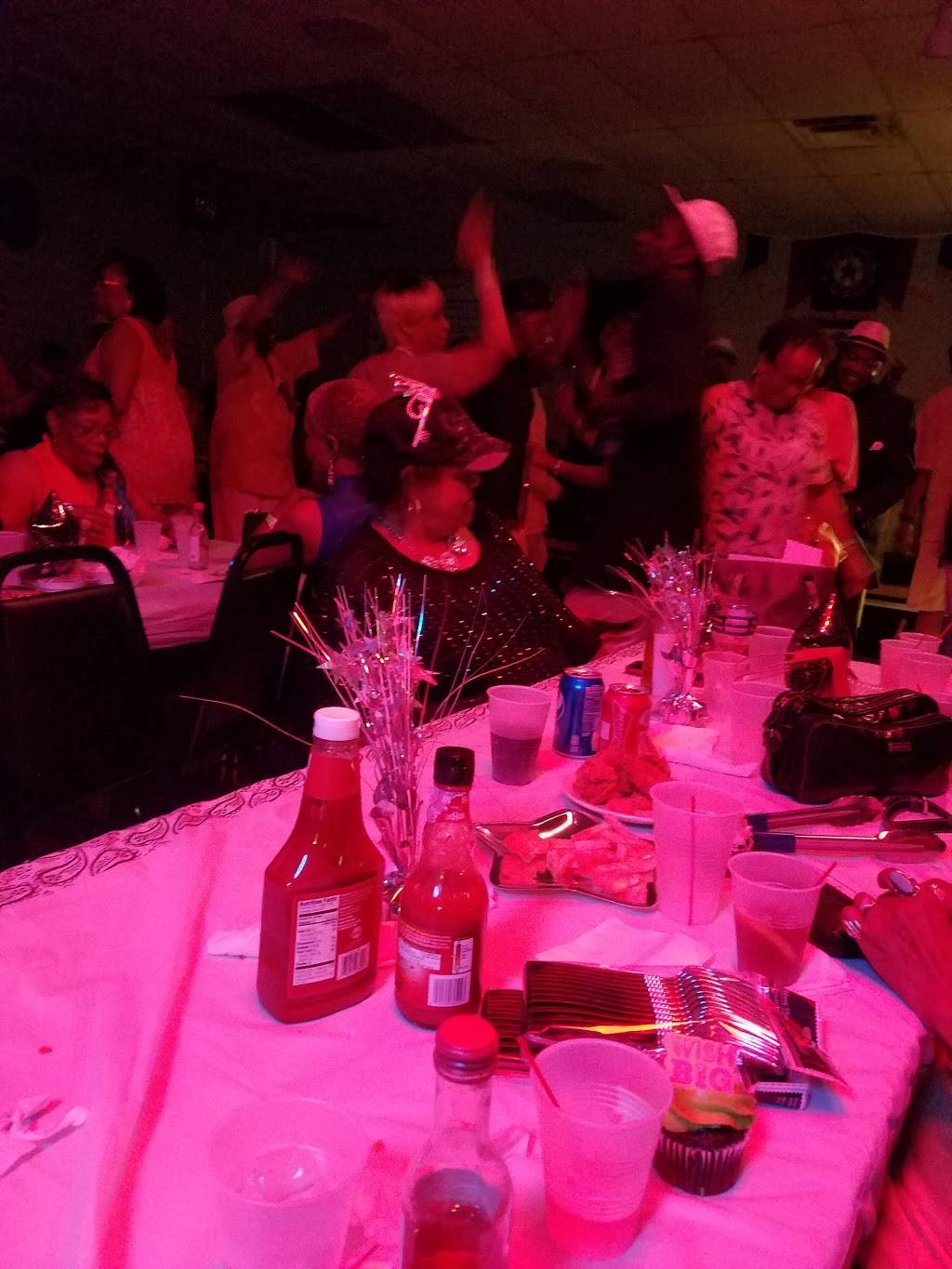 PA & MAs BAR-B-QUE | night club | 2523 Doctor M.L.K. Jr St, Indianapolis, IN 46208, USA | 3178351695 OR +1 317-835-1695