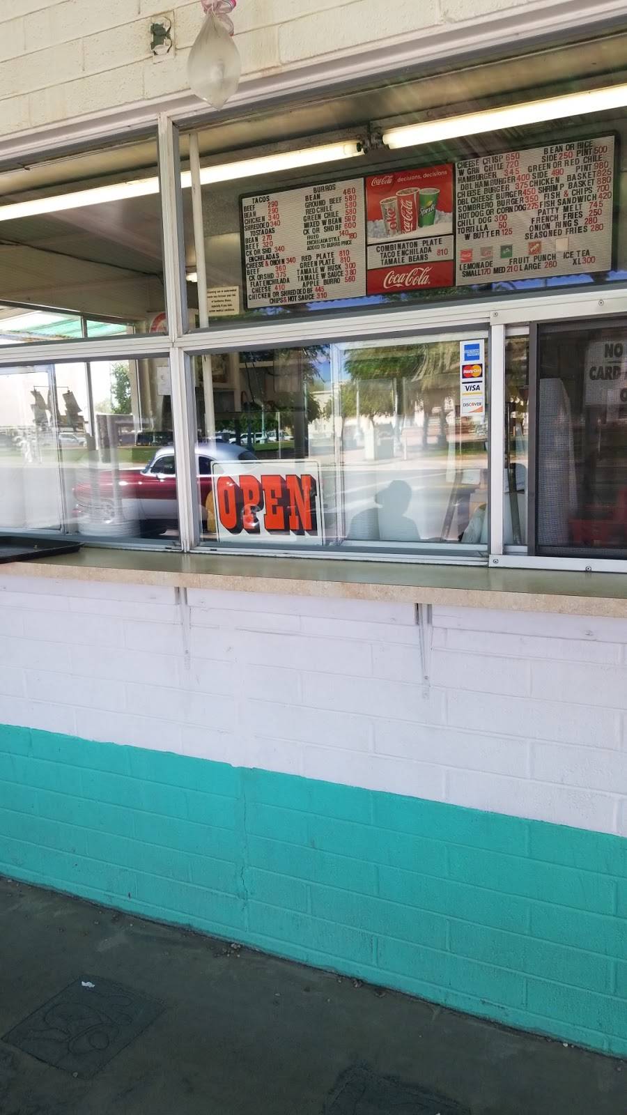 Little Sombrero | restaurant | 419 E Florence Blvd, Casa Grande, AZ 85122, USA | 5208362567 OR +1 520-836-2567