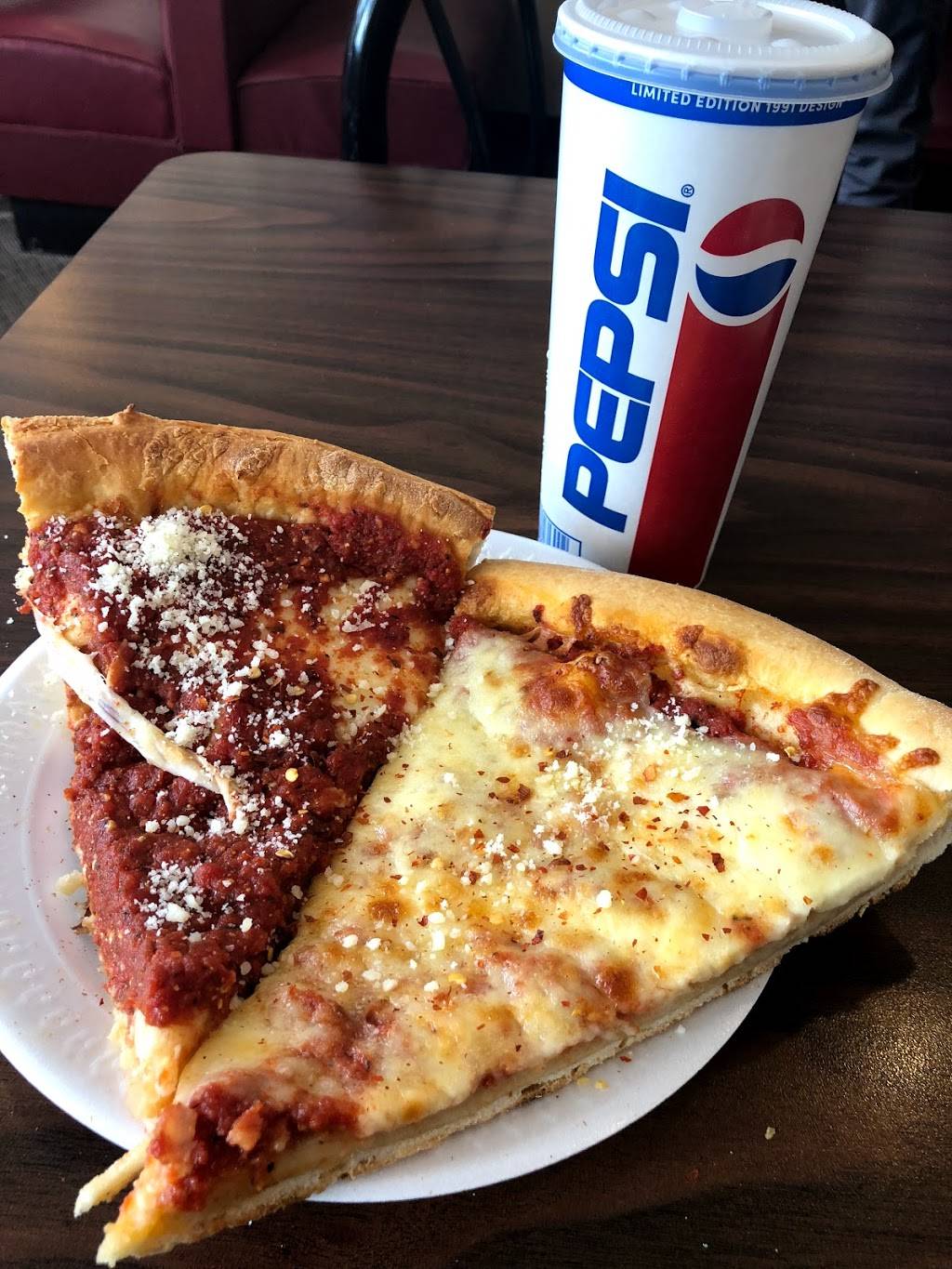 Zacarellis Pizza | restaurant | 7540 103rd St, Bridgeview, IL 60455, USA | 7082331500 OR +1 708-233-1500