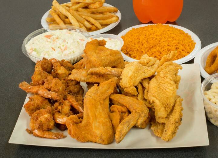 Golden Wings, Fish & Chicken | restaurant | 232 Springdale Ave, East Orange, NJ 07017, USA | 8622526623 OR +1 862-252-6623