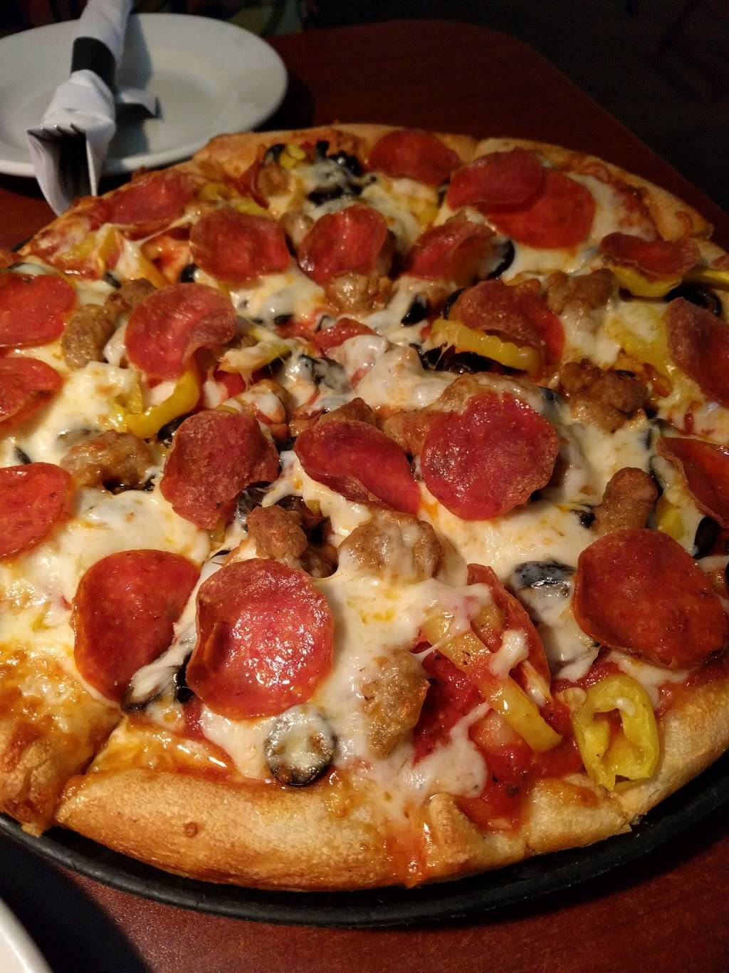 Giangelos Pizzeria Italian Restaurant & Bar | restaurant | 1315 Boardman-Canfield Rd, Youngstown, OH 44512, USA | 3307264442 OR +1 330-726-4442