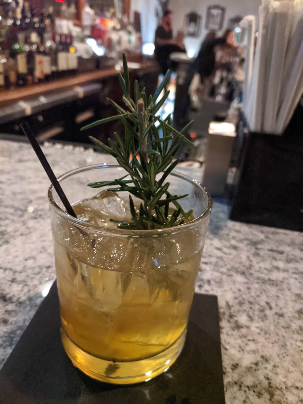 Lucca Kitchen & Cocktails | restaurant | 425 Merchants Rd, Rochester, NY 14609, USA | 5854480061 OR +1 585-448-0061