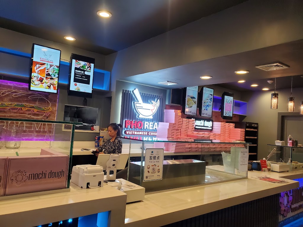 PhoReal | restaurant | 279 Newbury St, Boston, MA 02116, USA | 6176021080 OR +1 617-602-1080