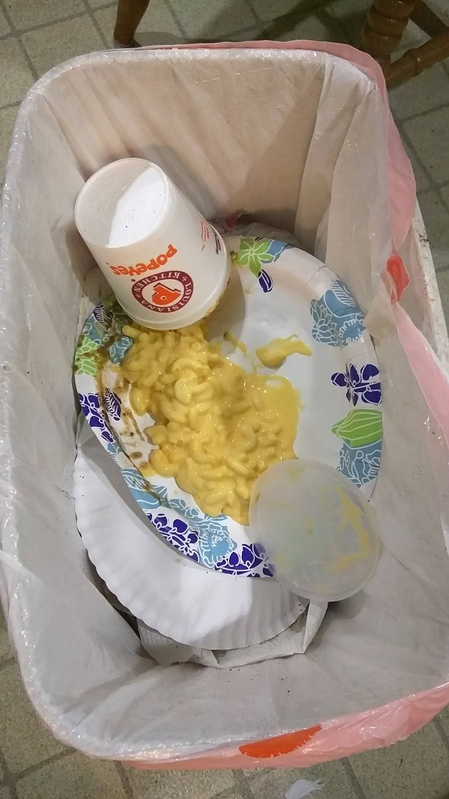 Popeyes Louisiana Kitchen | restaurant | 180 Boston St, Lynn, MA 01904, USA | 7812156936 OR +1 781-215-6936