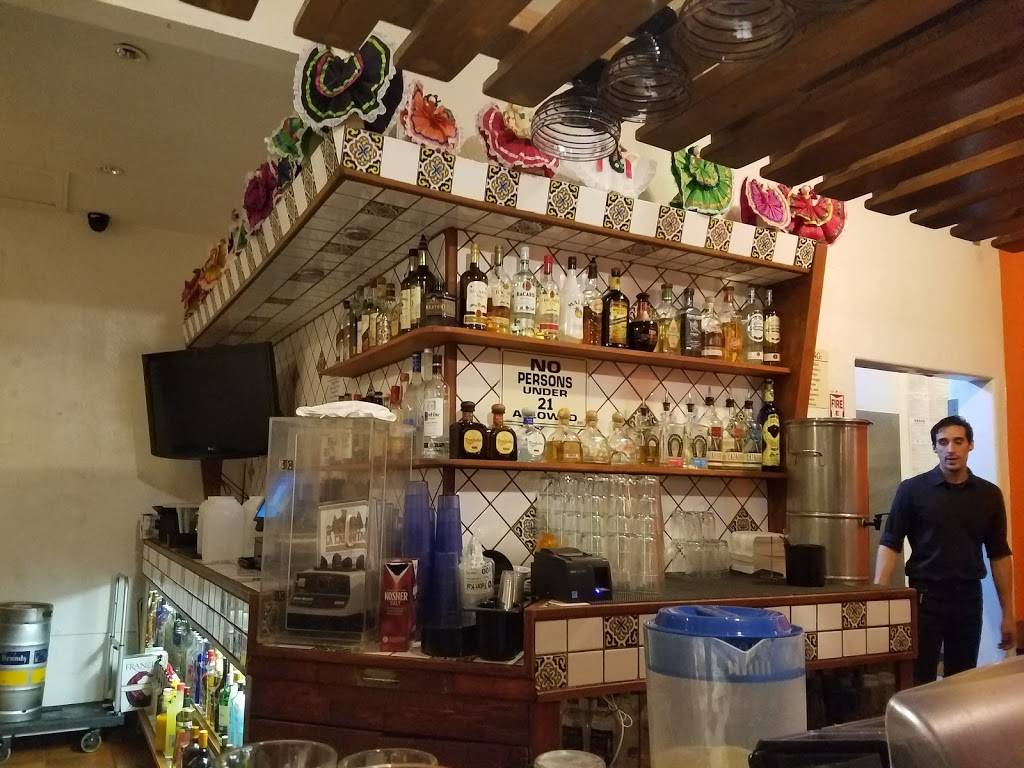 La Cabañita | restaurant | 3445 N Verdugo Rd, Glendale, CA 91208, USA | 8189572711 OR +1 818-957-2711