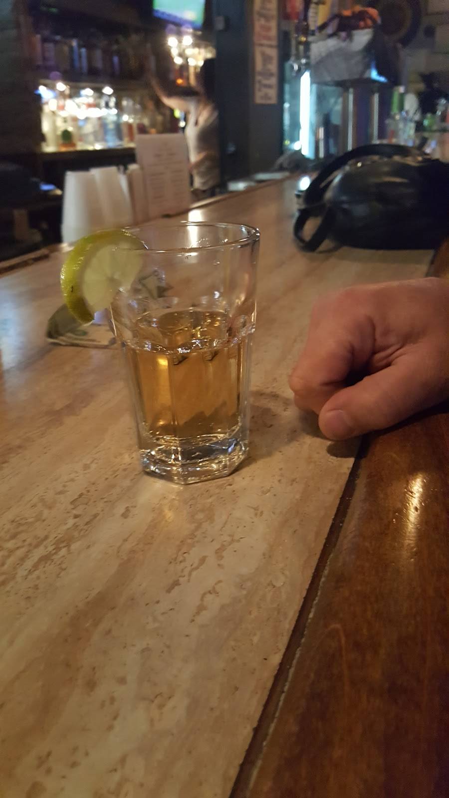 Grotto Bar & Grill | restaurant | 403 Perry Hwy, Pittsburgh, PA 15229, USA | 4123010921 OR +1 412-301-0921