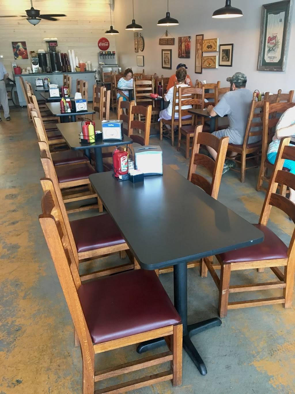 Pig & Chick | restaurant | TN-66, Rogersville, TN 37857, USA | 4232724448 OR +1 423-272-4448