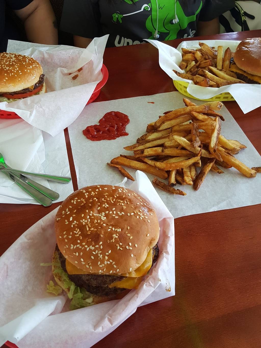 Babes Old Fashioned Food | restaurant | 10038 Potranco Rd, San Antonio, TX 78251, USA | 2106846666 OR +1 210-684-6666