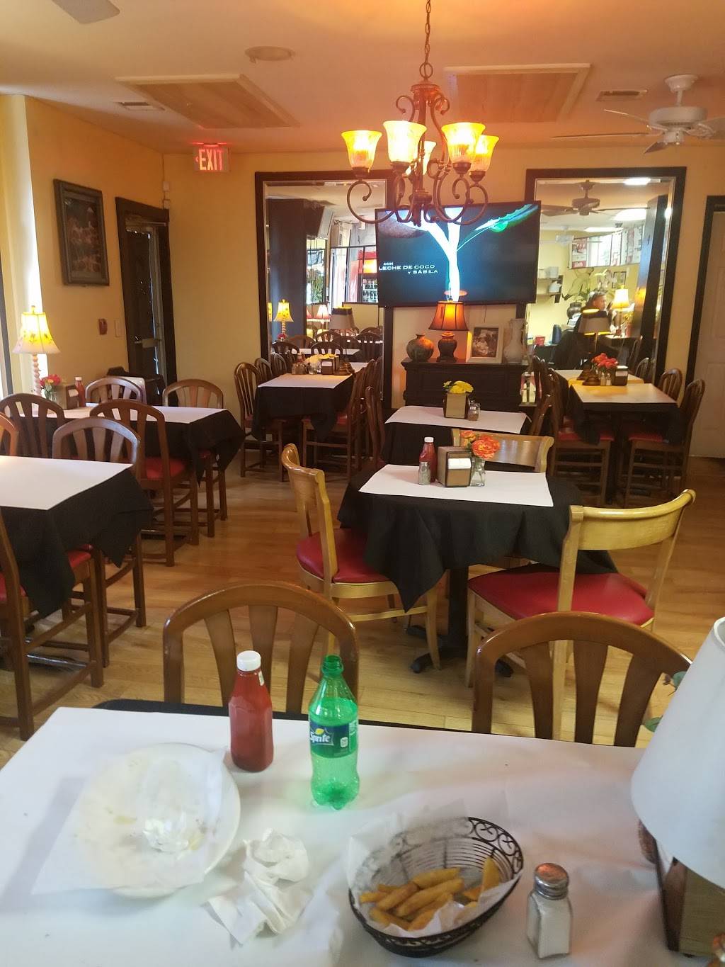 Julios Famous Pizza | meal delivery | 538 Park Ave, Bridgeport, CT 06604, USA | 2033339361 OR +1 203-333-9361