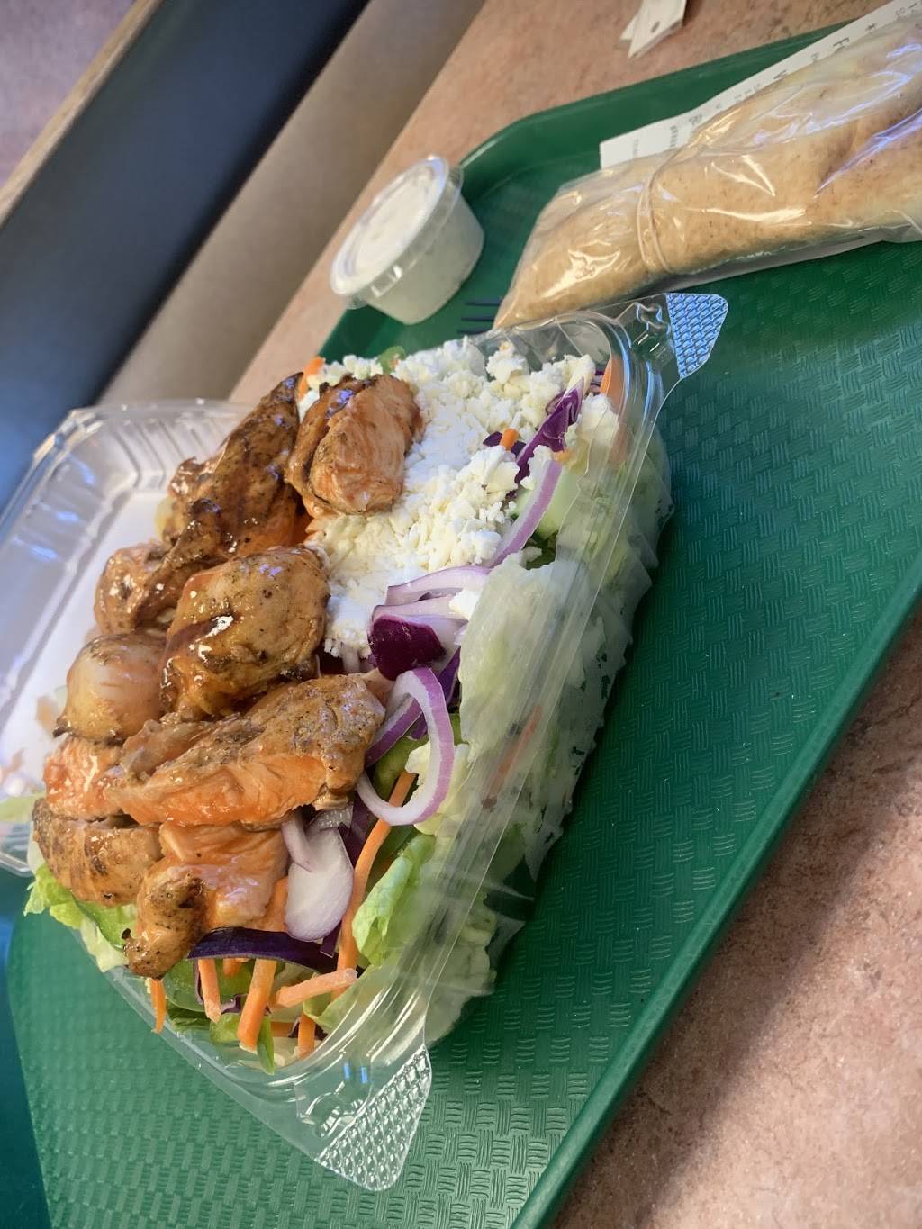 Giovannis Roast Beef & Pizza | restaurant | 141 Main St, Salem, NH 03079, USA | 6038368410 OR +1 603-836-8410