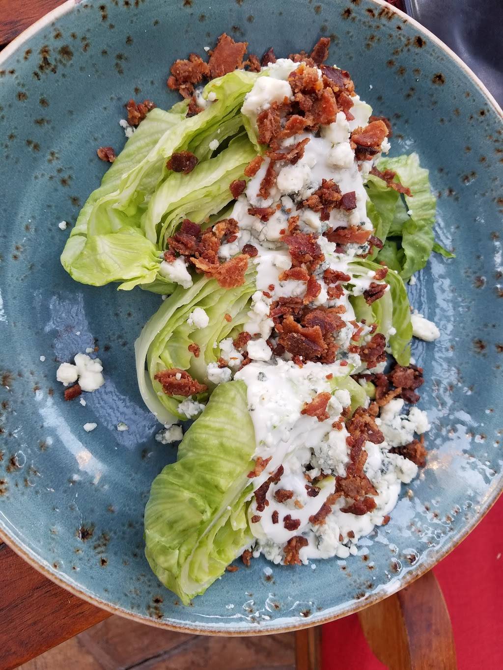 Reds Bar and Grill | restaurant | 300 N Wigwam Ave, Litchfield Park, AZ 85340, USA | 6239353811 OR +1 623-935-3811