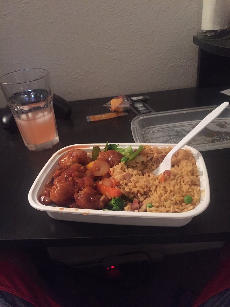 China Wok | restaurant | 5055 34th St S, St. Petersburg, FL 33711, USA | 7278677788 OR +1 727-867-7788