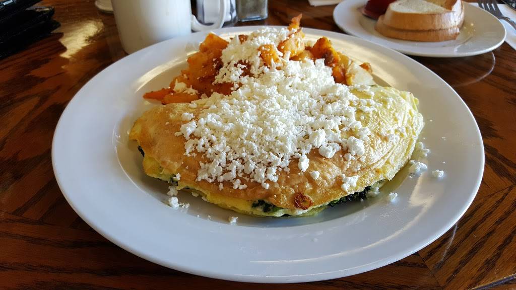 Uptown Restaurant | restaurant | 521 Tecumseh Rd E, Windsor, ON N8X 2S1, Canada | 5192589405 OR +1 519-258-9405