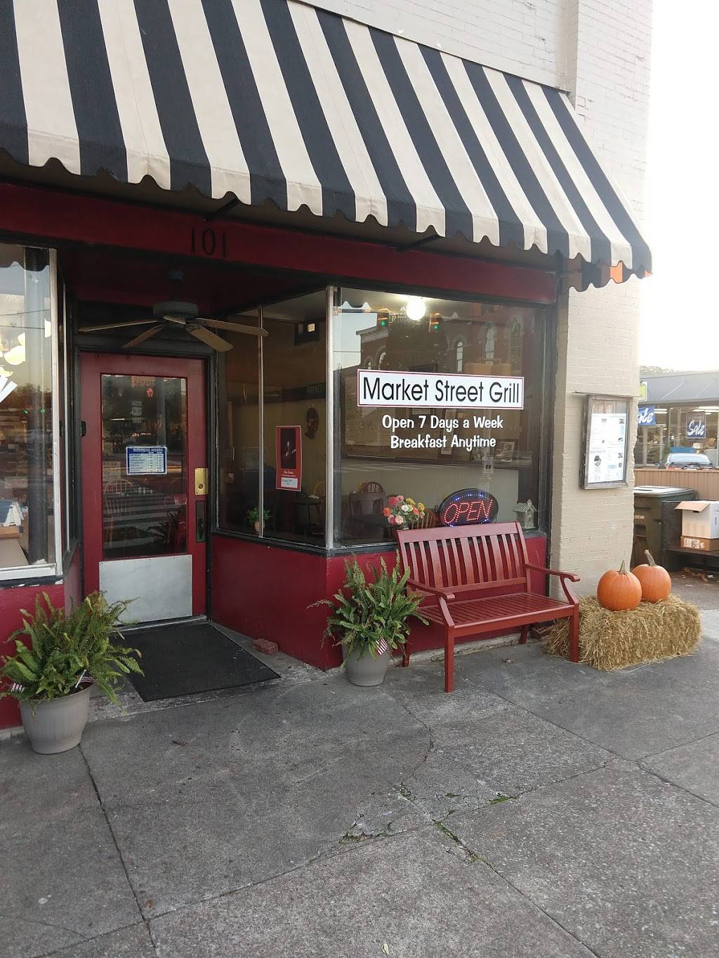 Market Street Grill | restaurant | 101 Market St E, Fayetteville, TN 37334, USA | 9314383335 OR +1 931-438-3335