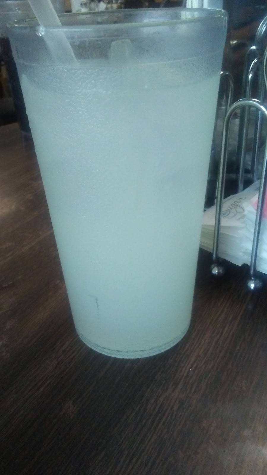 Kelleys Pizza & Grill | restaurant | 100 E Maple St, McBain, MI 49657, USA | 2318252244 OR +1 231-825-2244