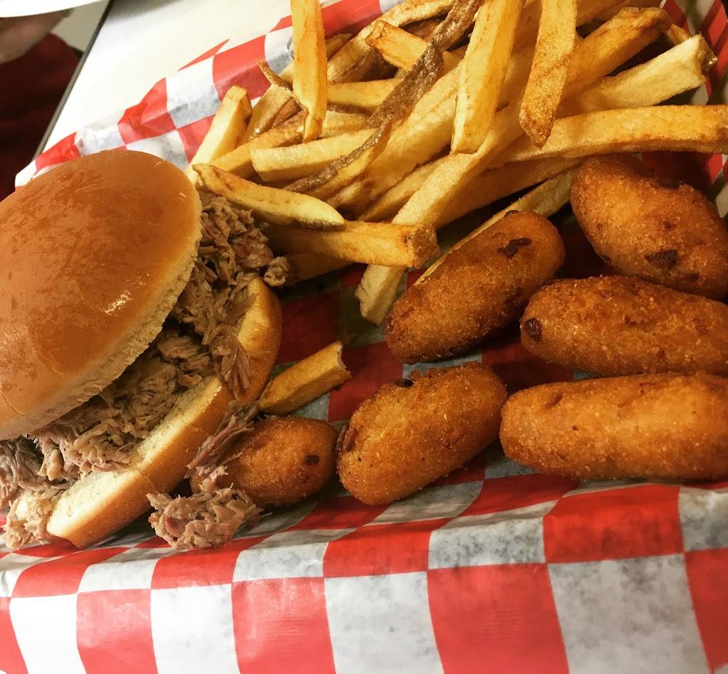 Little Pigs BBQ | restaurant | 840 S Pine St, Spartanburg, SC 29302, United States | 8643106282 OR +1 864-310-6282