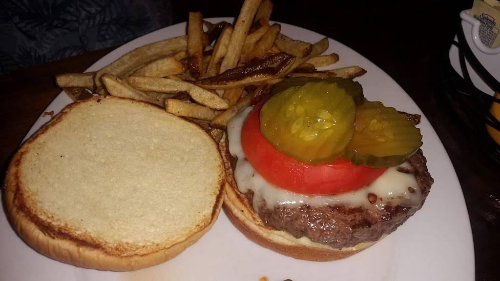 Donkey Inn Bar and Grill | restaurant | 300 Eastgate Court, Algonquin, IL 60102, USA | 2243330575 OR +1 224-333-0575