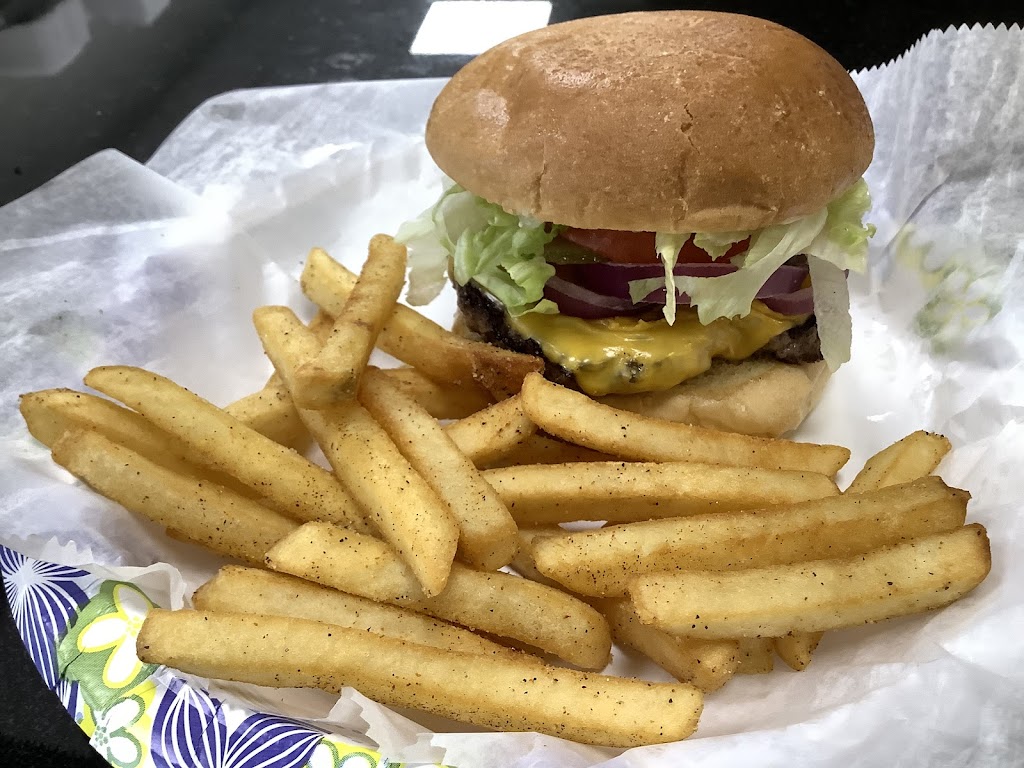 Pelican cafe | restaurant | 5303 Paris Rd, Chalmette, LA 70043, USA | 5042770774 OR +1 504-277-0774