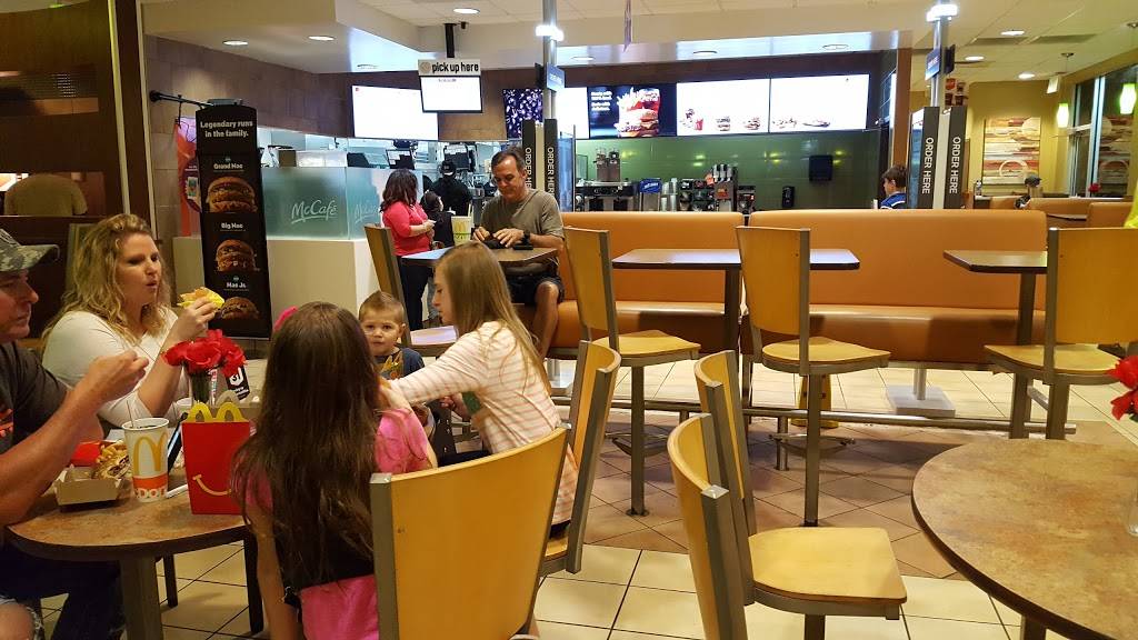 McDonalds | cafe | 14030 Hubble Dr, Jacksonville, FL 32218, USA | 9046961295 OR +1 904-696-1295