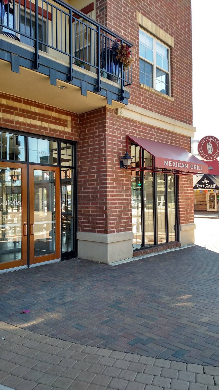 Chipotle Mexican Grill | restaurant | 786 Mainstreet, Hopkins, MN 55343, USA | 9529350044 OR +1 952-935-0044