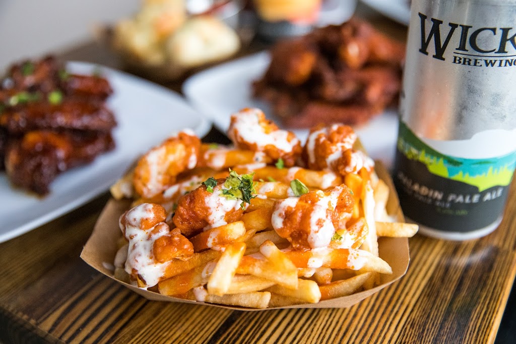 Wing Room | restaurant | 12930 Day St Ste 107, Moreno Valley, CA 92557, USA | 9519005029 OR +1 951-900-5029