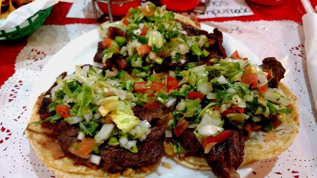 La Oaxaqueña Restaurant | restaurant | 4006, 3382 N Milwaukee Ave, Chicago, IL 60641, USA | 7735458585 OR +1 773-545-8585