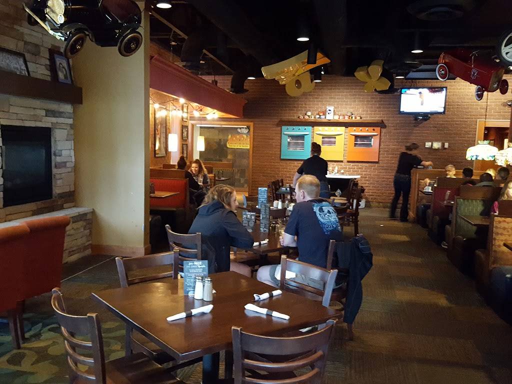 Max & Ermas | restaurant | 1381 Hill Rd N, Pickerington, OH 43147, USA | 6147599989 OR +1 614-759-9989