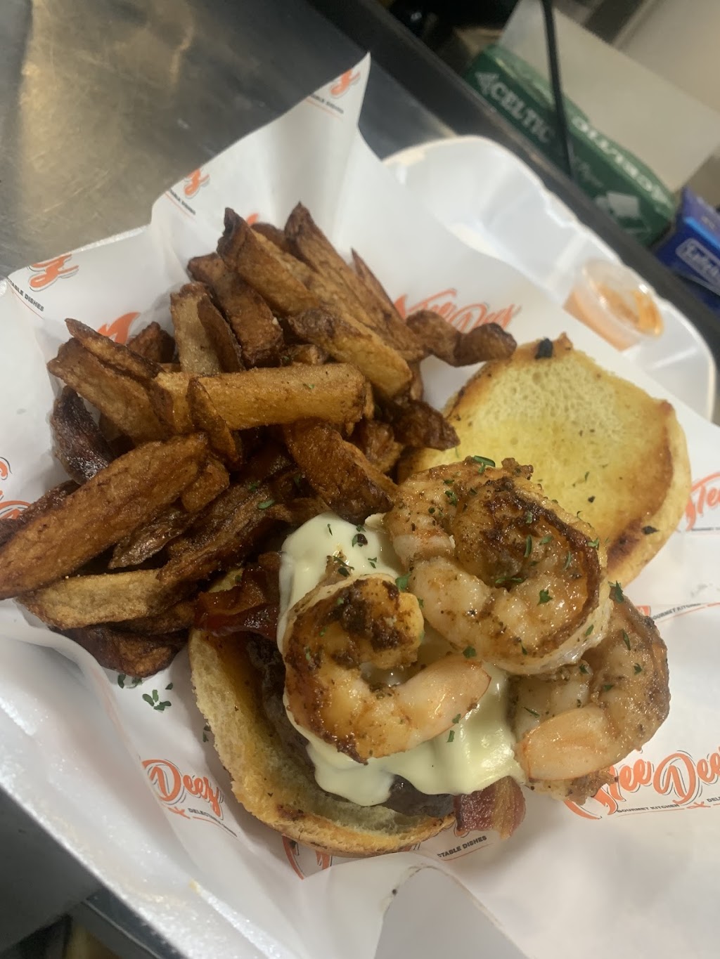 Tee Deez gourmet kitchen and delectable dishes | restaurant | 5229 Warrensville Center Rd, Maple Heights, OH 44137, USA | 2165107200 OR +1 216-510-7200