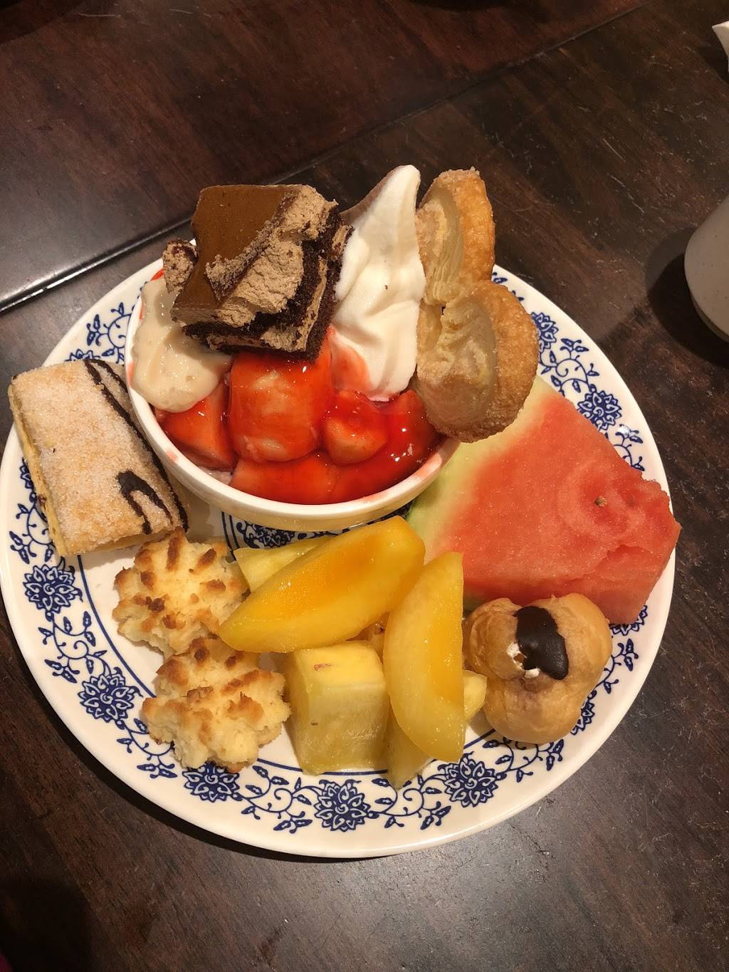 Empire Buffet | restaurant | 700 San Pablo Towne Center, San Pablo, CA 94806, USA | 5109651788 OR +1 510-965-1788