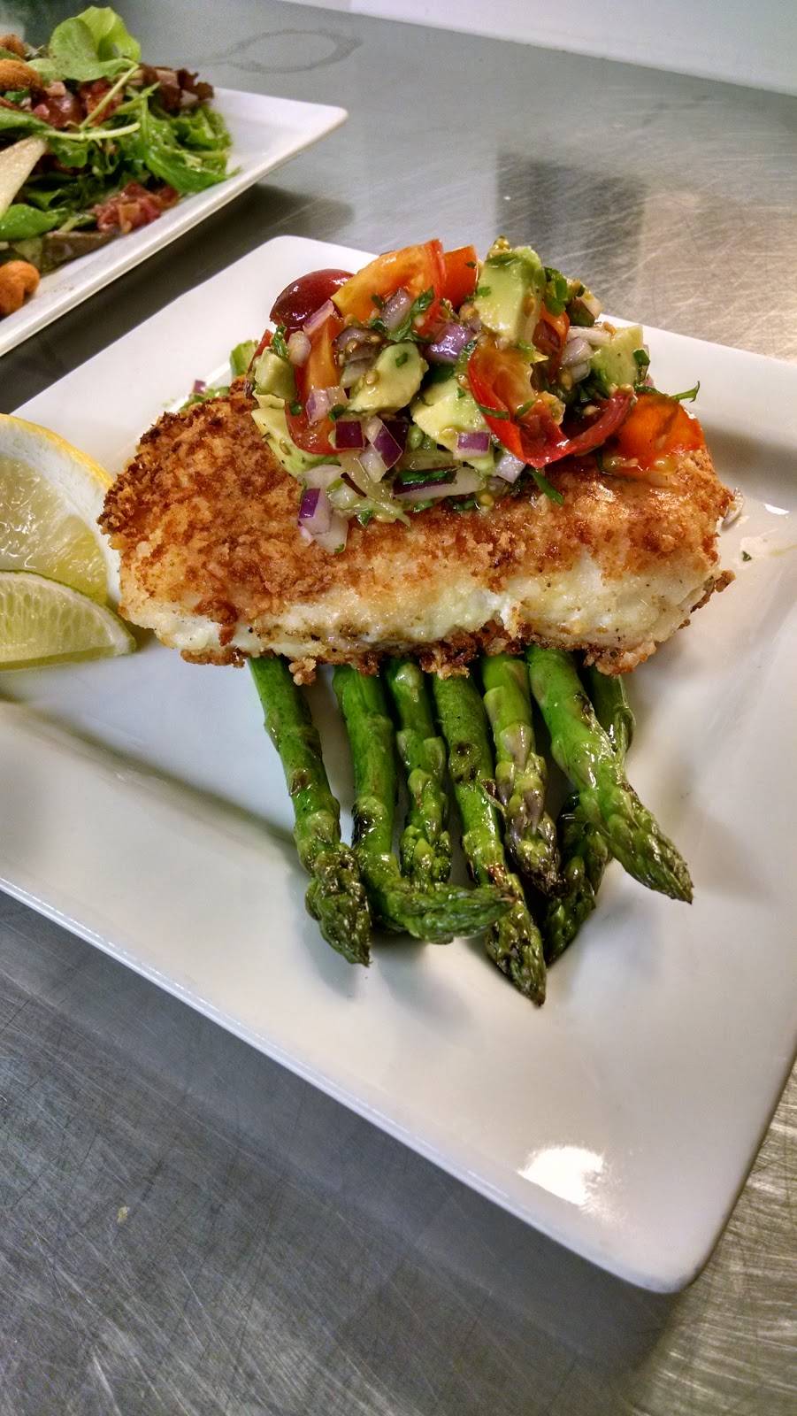 Kelly Jaes Cafe | restaurant | 133 S Main St, Goshen, IN 46526, USA | 5745371027 OR +1 574-537-1027