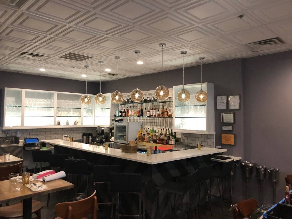 Silencieux | restaurant | 64 Green Bay Rd, Winnetka, IL 60093, USA | 8474413100 OR +1 847-441-3100