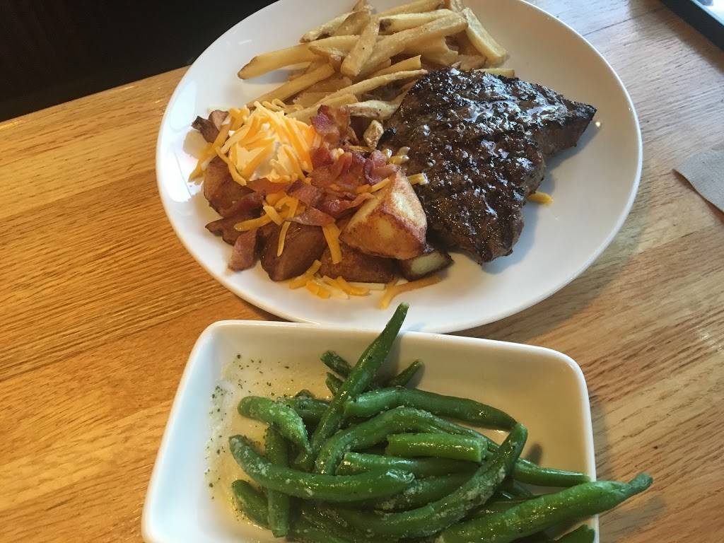 Applebees Grill + Bar | restaurant | 597 Memorial Dr, Chicopee, MA 01020, USA | 4135930134 OR +1 413-593-0134