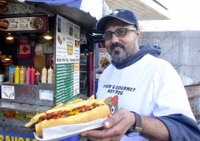 Nasirs Hotdogs And Sausages | meal takeaway | southwest of Military Road and, Ellesmere Rd, Scarborough, ON M1C 1A3, Canada | 4168414049 OR +1 416-841-4049
