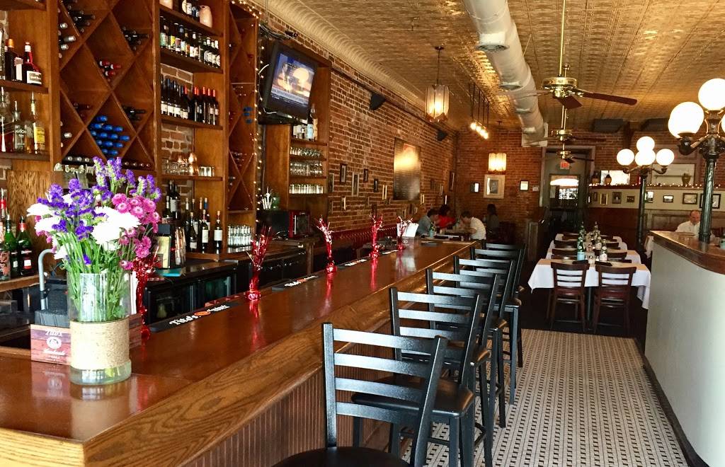 Dominicks Italian Of Historic Norcross | restaurant | 95 S Peachtree St, Norcross, GA 30071, USA | 7704491611 OR +1 770-449-1611