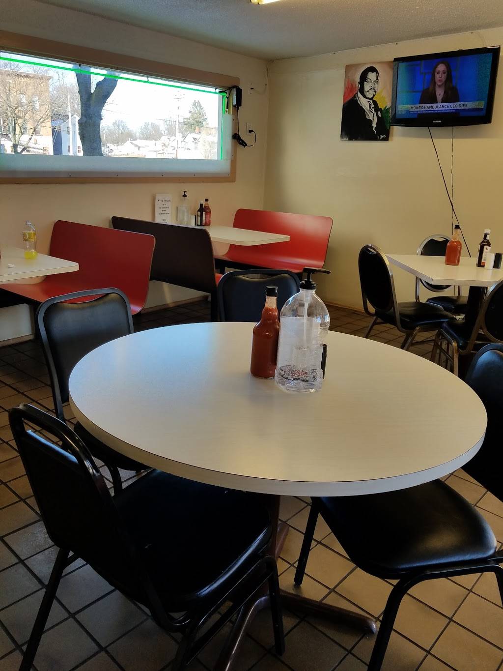 This Is It | restaurant | 211 Genesee St, Rochester, NY 14611, USA | 5854131701 OR +1 585-413-1701