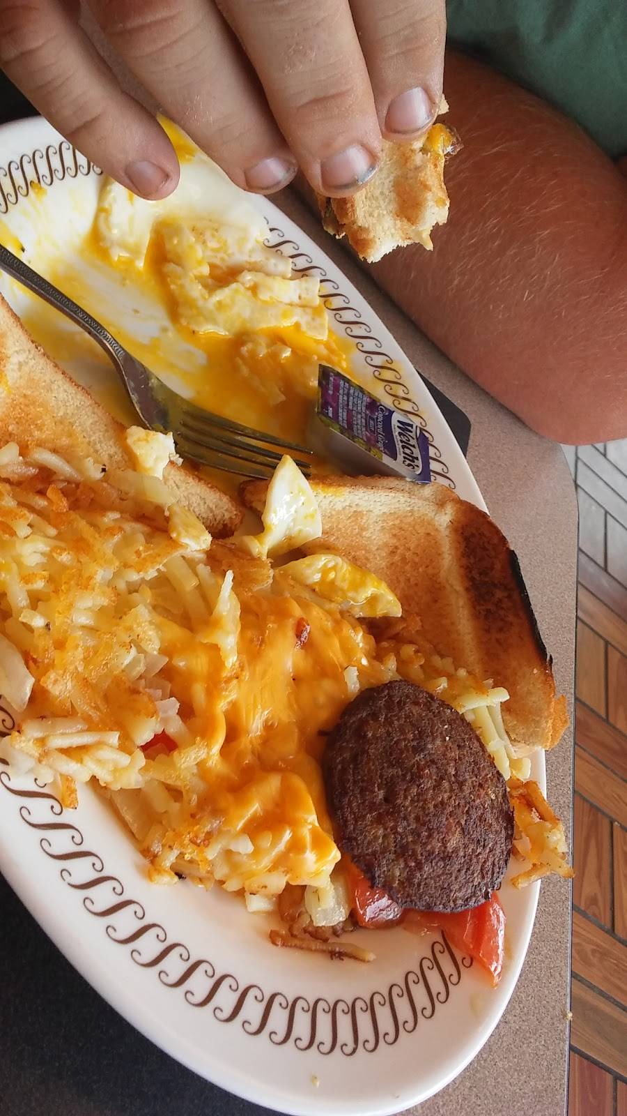 Waffle House | restaurant | 317 Hwy 82, Winona, MS 38967, USA | 6622833717 OR +1 662-283-3717