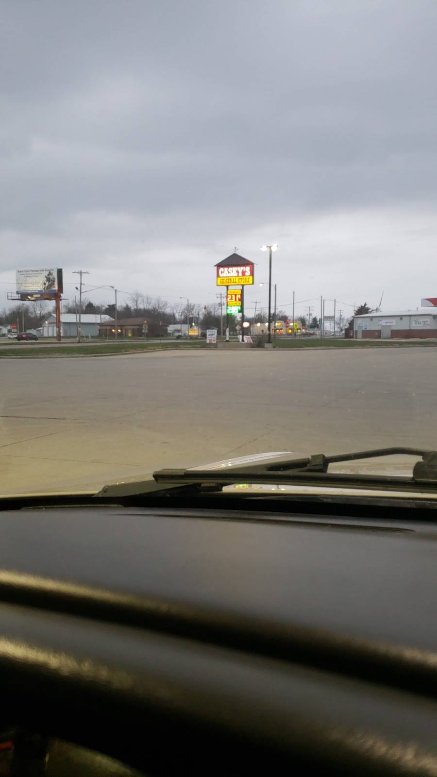 Caseys |  | 150 S State Rte 121, Warrensburg, IL 62573, USA | 2176723354 OR +1 217-672-3354