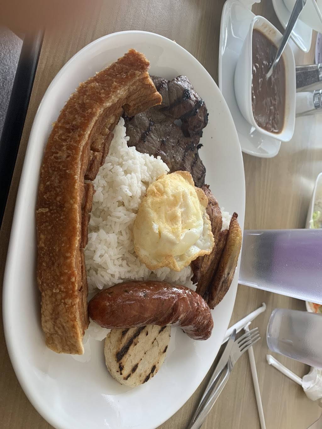 Colombian Cravings | restaurant | 404 Huffman Mill Rd, Burlington, NC 27215, USA | 3362704255 OR +1 336-270-4255