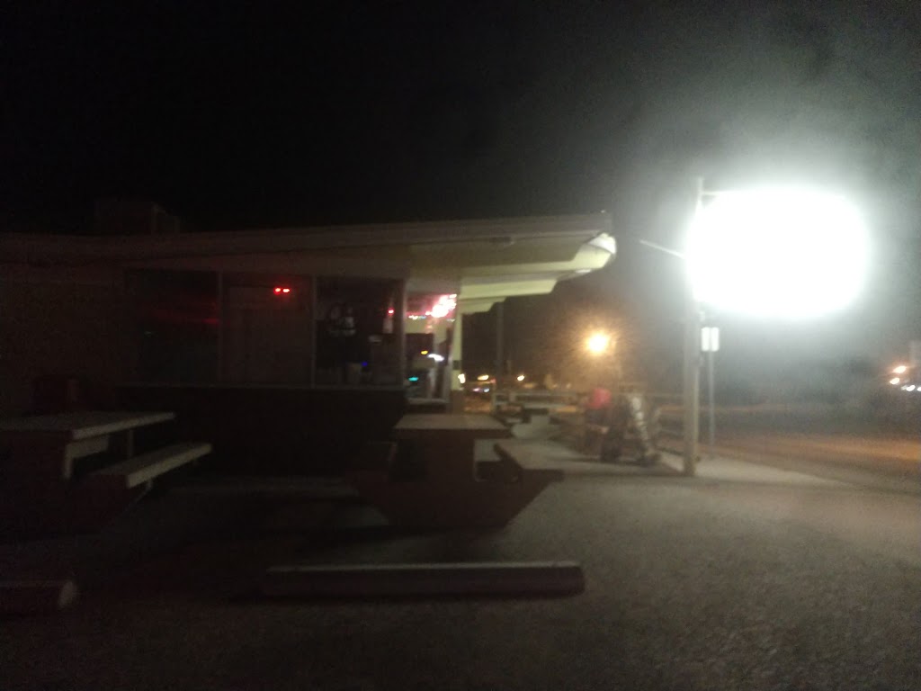 Guernsey Lockmans Lunch Box | restaurant | 262 E Whalen St, Guernsey, WY 82214, USA | 3073222344 OR +1 307-322-2344