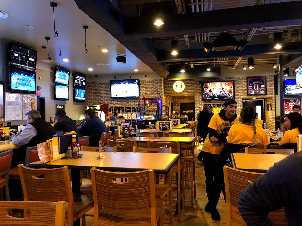 Buffalo Wild Wings | restaurant | 2241 Route 1 South, North Brunswick Township, NJ 08902, USA | 7322979413 OR +1 732-297-9413