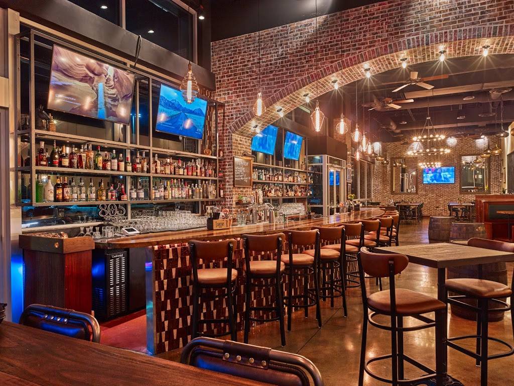 Frankies Uptown - A Neighborhood Bar | restaurant | 1770 Festival Plaza Dr #190, Las Vegas, NV 89135, USA | 7022282766 OR +1 702-228-2766