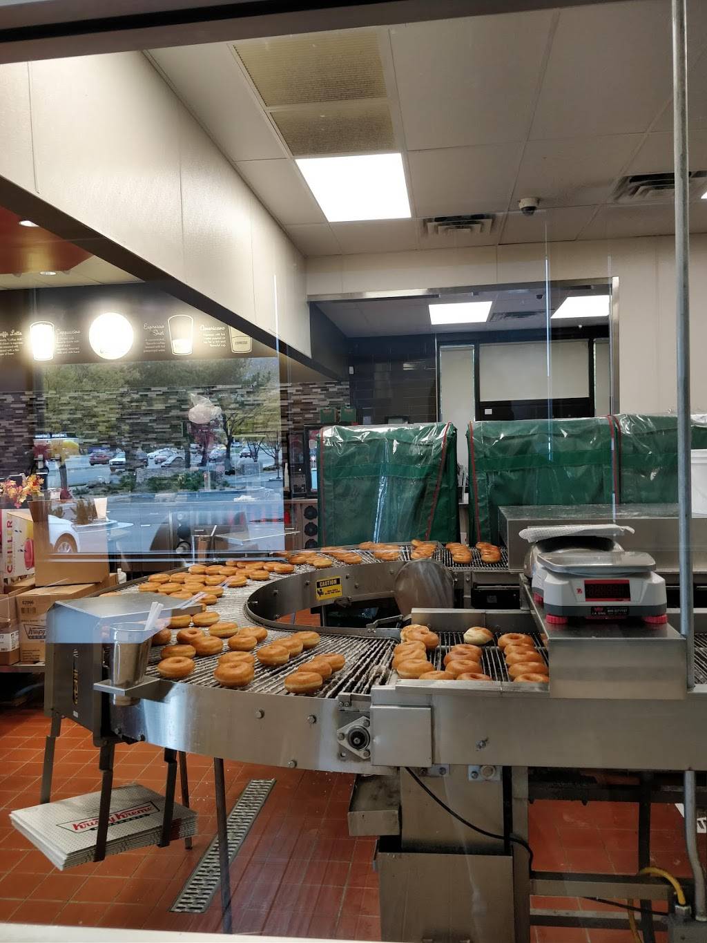 Krispy Kreme | bakery | 48 W 10600 S, Sandy, UT 84070, USA | 8013493882 OR +1 801-349-3882