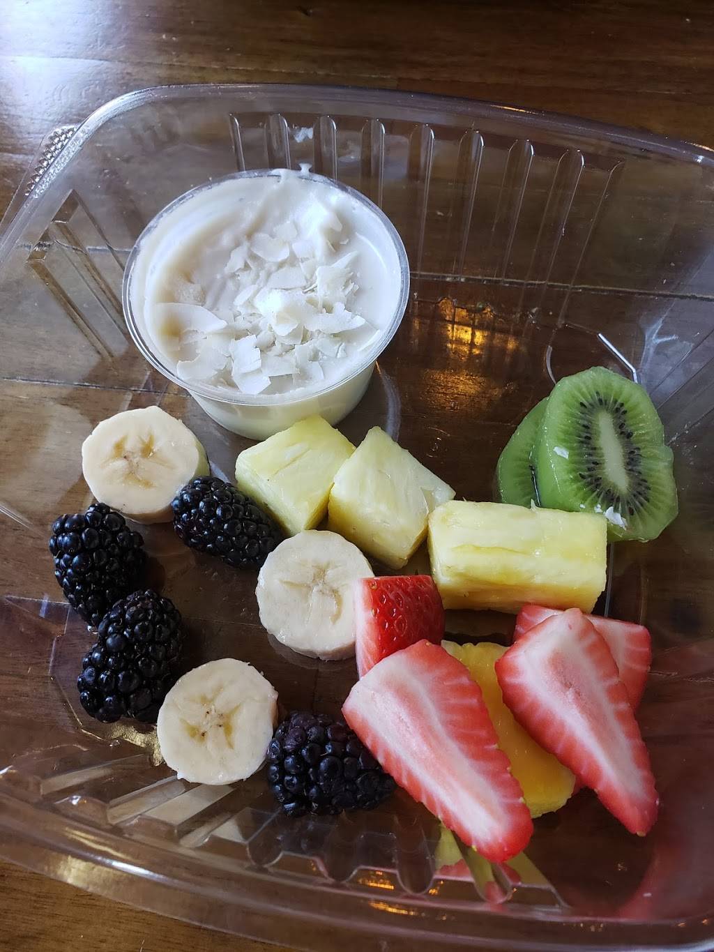 Millies Living Cafe | restaurant | 1701 Enterprise Dr, Lynchburg, VA 24502, USA | 4346163621 OR +1 434-616-3621